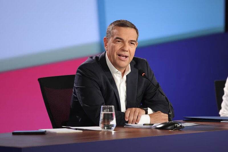 Αλέξης τσίπρας: τρεις μάχες έως το μαξίμου, ένας στόχος και το δύσκολο «τόσο όσο» με το πασοκ