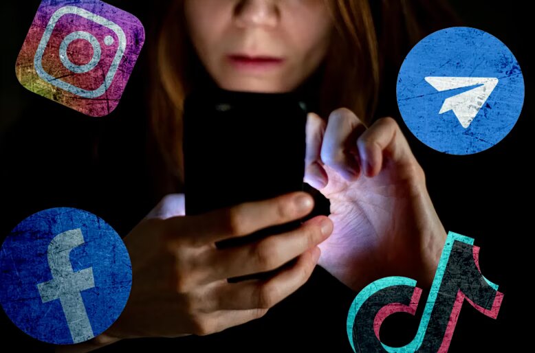 Ο μακρόν επιμένει στην απαγόρευση των social media για παιδιά κάτω των 15 ετών