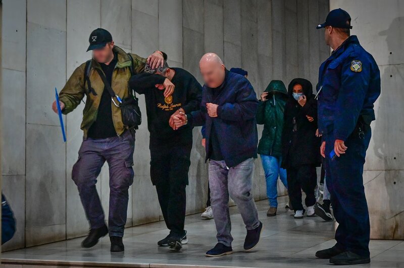 «μίλησες με τον μεγάλο;»: αποκαλύψεις για τη δράση του κυκλώματος – πώς ο «mr. χωριάτικο» κατέφερνε να ταξιδεύ