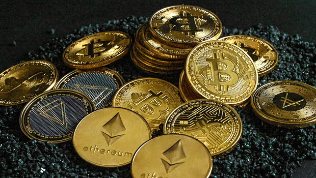 Ανατροπή στα crypto φέρνουν τα... στενά του ορμούζ
