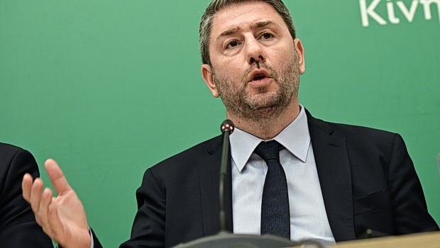 Ανδρουλάκης για υποκλοπές: ευθεία υπονόμευση της διάκρισης των εξουσιών, στο τραπέζι και η πρόταση δυσπιστίας