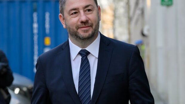 Ανδρουλάκης: μητσοτάκης και κυβέρνηση νδ πρέπει να γίνουν παρελθόν - με την εμπιστοσύνη των πολιτών θα φέρουμε