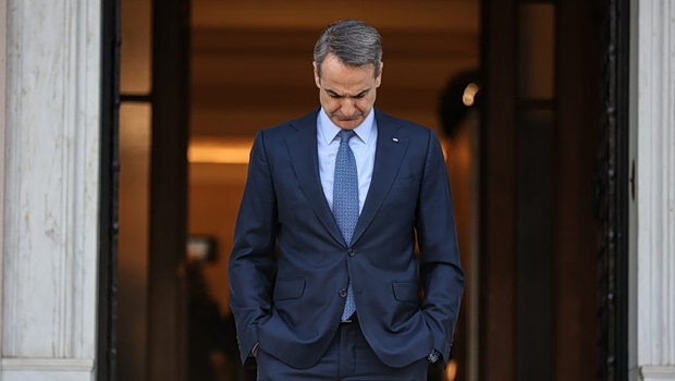 Αντιμέτωπη με τις επιλογές της η κυβέρνηση - «κόκκινη κάρτα» και από ψηφοφόρους της νδ