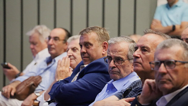 Αντώνης σαμαράς: διευρύνει τους διαύλους του με στελέχη εν όψει του νέου κόμματος
