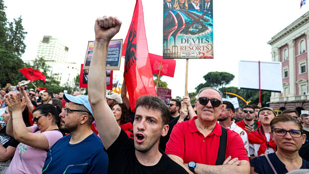 Το αναπτυξιακό έργο του κούσνερ στην αλβανία στο μικροσκόπιο της εε – μπορεί να επηρεάσει την ενταξιακή πορεία
