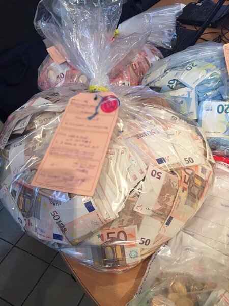 Το «αόρατο» τραπεζικό σύστημα που μετακινούσε εκατοντάδες εκατομμύρια