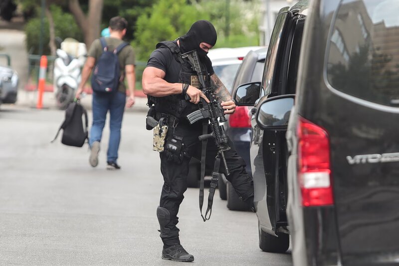Το άτομο που έδωσε την εντολή για το χτύπημα με τη χειροβομβίδα αναζητά η αστυνομία - στις 2.500€ η αμοιβή του