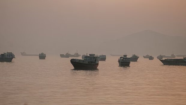 Το ιράν δηλώνει πως οι επιθέσεις εναντίον των ηπα θα συνεχιστούν - οι ηπα χτυπούν ιρανικές εγκαταστάσεις