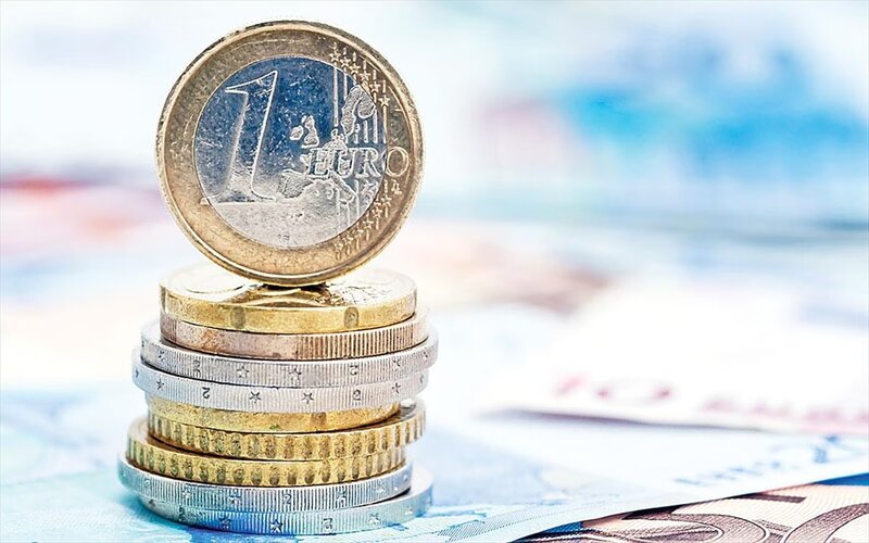 Το σχέδιο για το νέο ψαλίδι στις ασφαλιστικές εισφορές από το 2027