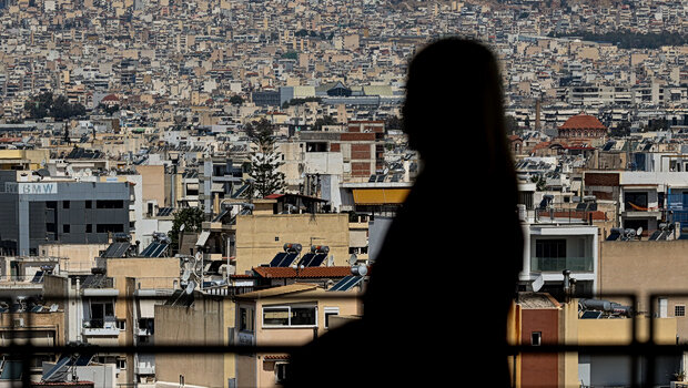 Το στεγαστικό παράδοξο: σπίτια με άδεια δωμάτια και πολίτες χωρίς προσιτή στέγη