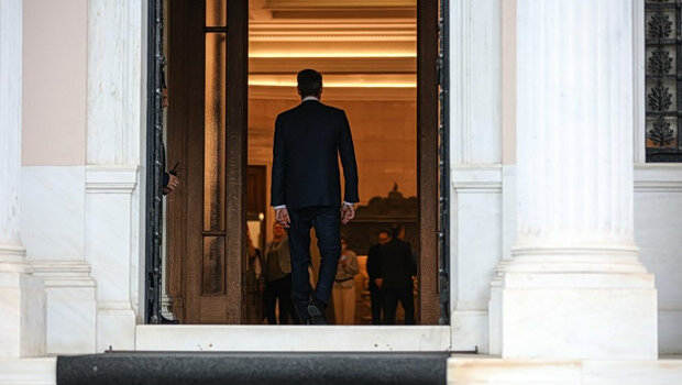 Κωδικός «όλα στο... σκοτάδι» από μαξίμου: μπλόκο σε προανακριτική οπεκεπε - το ίδιο σχεδιάζει και για εξεταστι