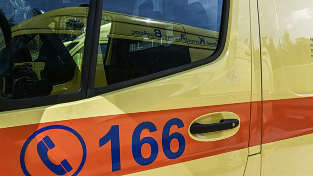 Σοκ: 19χρονη βρέθηκε νεκρή στην κεντρική πλατεία του Αργοστολίου