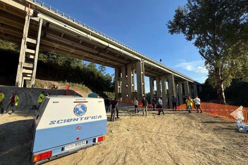Δολοφόνησε την πρώην σύντροφό του, πετώντας την από οδογέφυρα