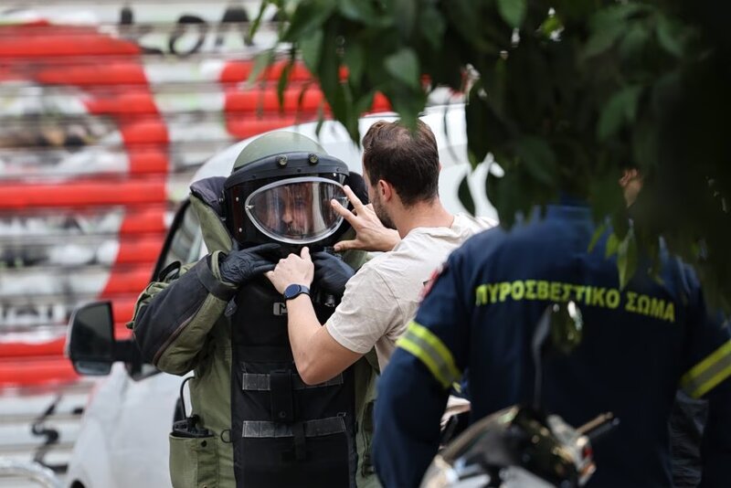 Κολωνός: ναρκωτικά και εκρηκτικά με πυροκροτητή είχε η βαλίτσα που εξερράγη - απομακρύνεται το σενάριο τρομοκρ