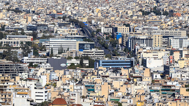 Μόνο σε συμβολαιογράφο οι μεταβιβάσεις των ακινήτων - τι αλλάζει