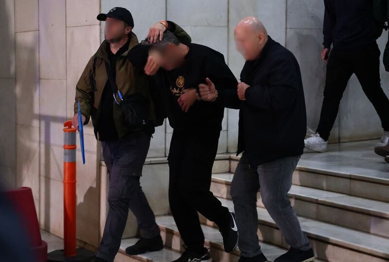 Χωριάτικο: οι αχυράνθρωποι, οι λογαριασμοί στο εξωτερικό και το ξέπλυμα - το σκοτεινό παρελθόν του επιχειρηματ