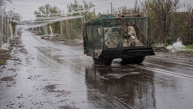 Ρωσία: ουκρανικό drone έπληξε συγκρότημα κατοικιών στην πόλη γεκατερίνμπουργκ