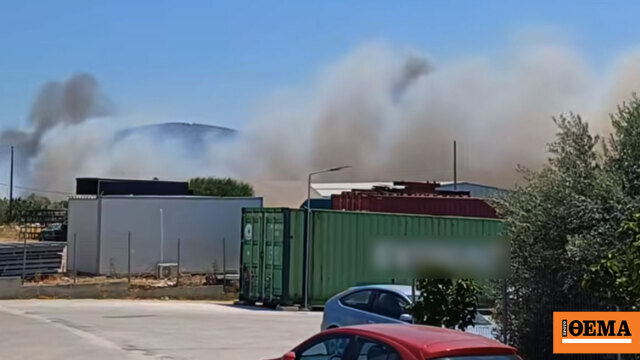 Φωτιά στη βιομηχανική περιοχή κορωπίου, μήνυμα από το 112 για ετοιμότητα