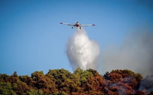 Φωτιά στην αιτωλοακαρνανία - σηκώθηκαν 6 εναέρια μέσα
