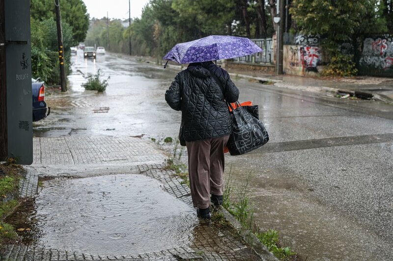 Πού θα πέσουν βροχές και καταιγίδες - στο «μενού» και αφρικανική σκόνη