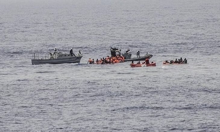 Τουλάχιστον 13 αγνοούμενοι σε ναυάγιο σκάφους