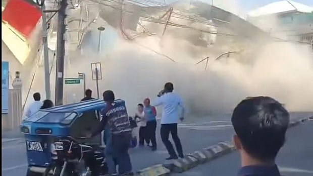 Τουλάχιστον 8 νεκροί μετά τα 7,8 ρίχτερ στις φιλιππίνες - κύματα  τσουνάμι 1,5 μέτρου και μεγάλες ζημιές