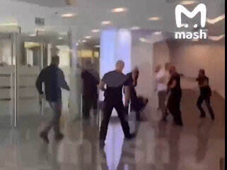 Τουλάχιστον δύο νεκροί από πυροβολισμούς στα κεντρικά γραφεία της wildberries - η διαμάχη των ιδιοκτητών συζύγ