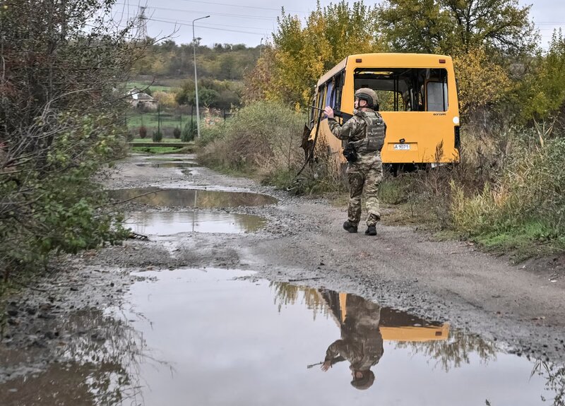 Μπαράζ ρωσικών επιθέσεων σε ενεργειακούς στόχους εν μέσω αμερικανικών πιέσεων προς το κίεβο