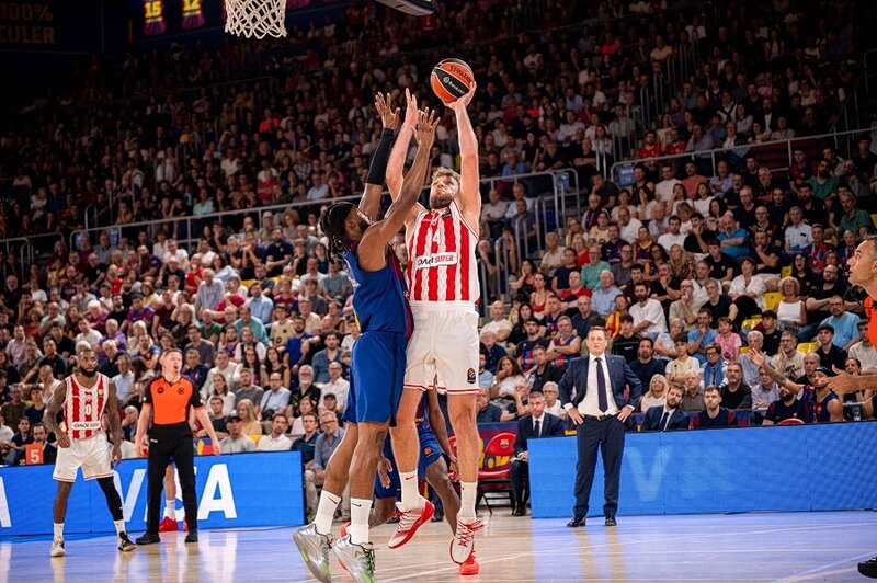 Μπαρτσελόνα – ολυμπιακός 100-105: «αλύγιστος» ξανά στην παράταση! - 25π. ο βεζένκοφ (vid)