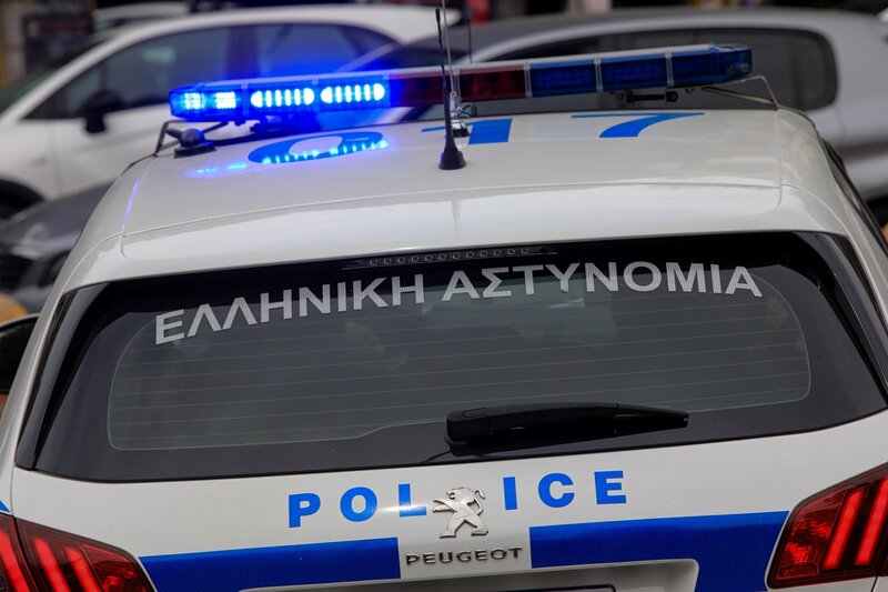 Απάτη με λεία 20.000 ευρώ - οι δράστες έπεισαν 89χρονη ότι είχαν πάει για είσπραξη κοινοχρήστων