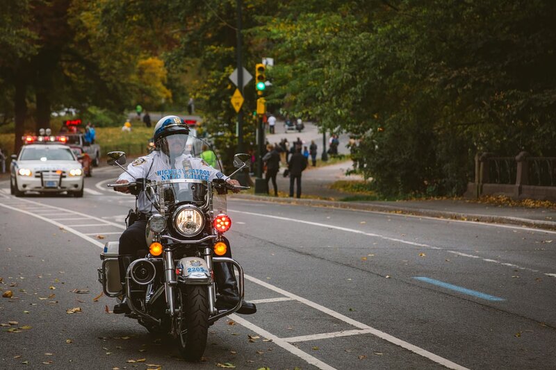 Επιθέσεις με κατσαβίδι και μαχαίρι στο central park με δύο τραυματίες - ερευνάται αν ήταν «έγκλημα μίσους»
