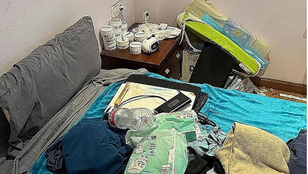 Σπίτι - κολαστήριο για τρία παιδιά στην ισπανία - οι γονείς τους τα κρατούσαν κλειδωμένα για να μην κολλήσουν 