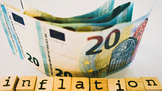 Ο πληθωρισμός κυριαρχεί στην παγκόσμια οικονομία