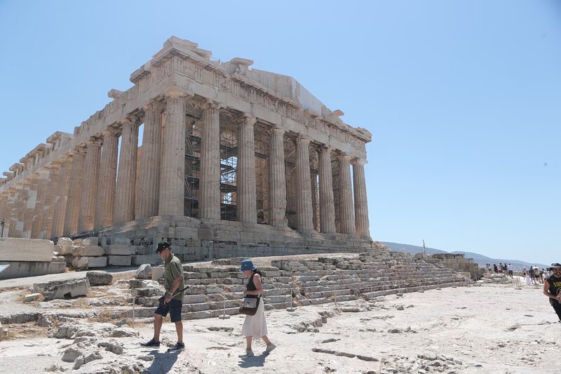 Από τον μοροζίνι μέχρι σήμερα - δύο αιώνες «πληρωμών» για να ξανασταθεί ο παρθενώνας