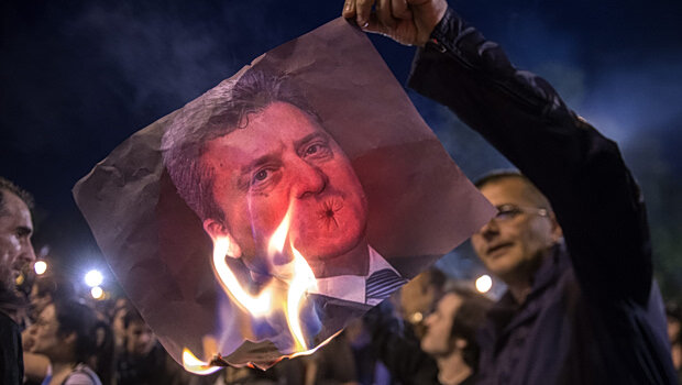 Ο πρώην πρωθυπουργός της βόρειας μακεδονίας απέκτησε την ουγγρική υπηκοότητα - «σχεδόν αδύνατη η έκδοση του»