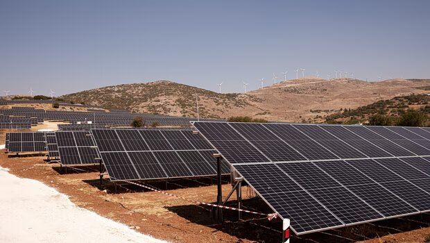 Ώρα αποφάσεων για τα χωροταξικά που... διχάζουν αγορά και φορείς