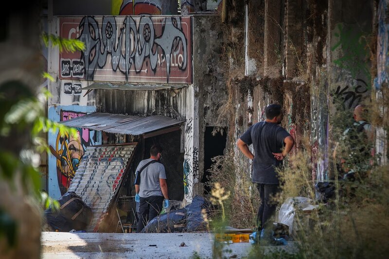 Θρίλερ με τη σορό σε βαλίτσα στην κυψέλη - η τελευταία επικοινωνία της βρετανίδας, στο «μικροσκόπιο» το κινητό