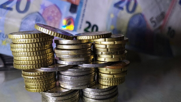 Προς νέα μείωση ασφαλιστικών εισφορών - ποιους αφορά