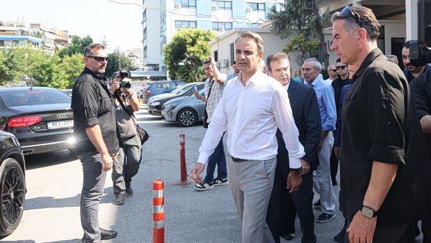 Τροφοδοτείται συνεχώς το σενάριο πρόωρων εκλογών από το μαξίμου