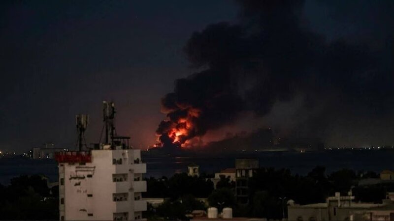Η σαουδική αραβία χτυπά τους χούθι και το ιράν το μπαχρέιν