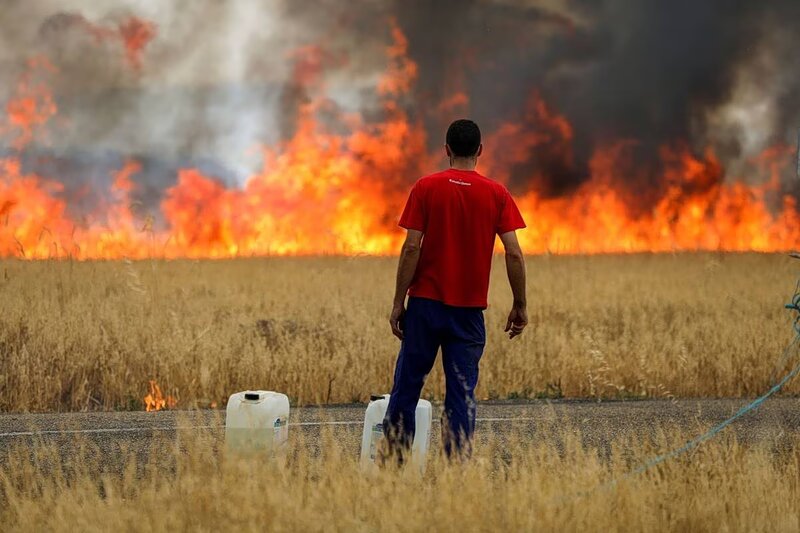 Ισπανία: δασική πυρκαγιά κοντά στην κόστα δελ σολ – δύο πάσχοντες