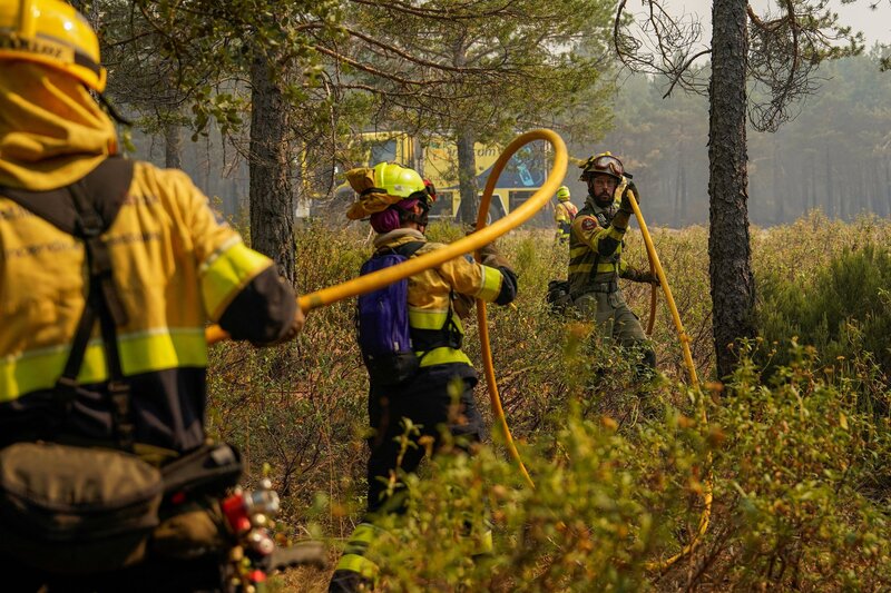 Ισπανία: μεγάλες πυρκαγιές μαίνονται στη χώρα – εκκενώθηκαν κοινότητες κοντά στη μαδρίτη