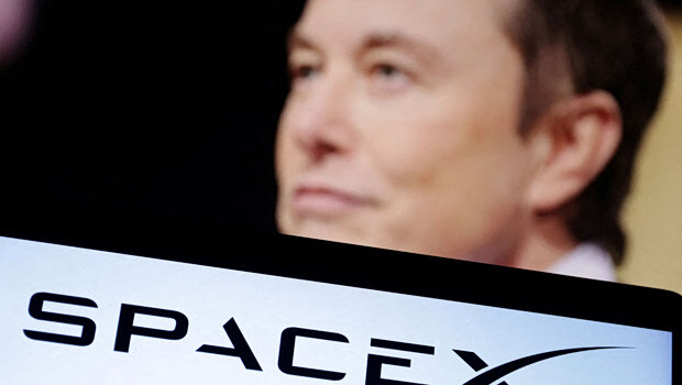 Ιστορικό ντεμπούτο της spacex στο χρηματιστήριο - ένεση τρισεκατομμυρίων για το όραμα του μασκ