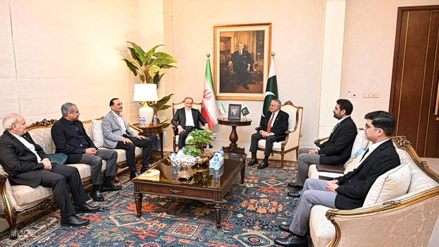 «συγκρατημένα αισιόδοξο» δηλώνει το πακιστάν για τις συνομιλίες - στο ισλαμαμπάντ ο αραγτσί