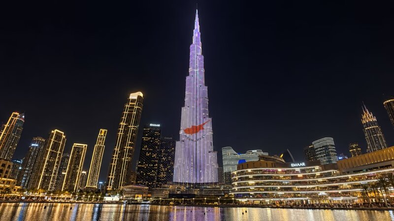 Στα κυπριακά χρώματα ο ουρανοξύστης burj khalifa (δείτε βίντεο)
