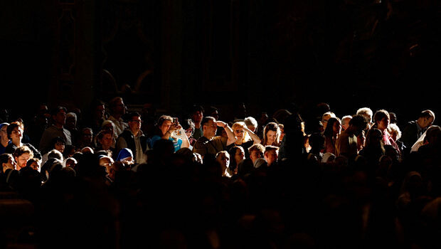 «Φτάνει με την προσωπική ειδωλολατρία και την ειδωλολατρία του χρήματος», ειπε ο Πάπας Λέων