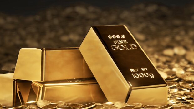 Πτωτικά κινείται ο χρυσός λόγω της ανόδου των τιμών του πετρελαίου
