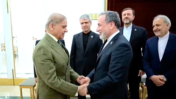 Στρίβειν διά των στενών του ορμούζ - η πρόταση αραγτσί για να ξεπεραστεί το εμπόδιο των πυρηνικών στις συνομιλ