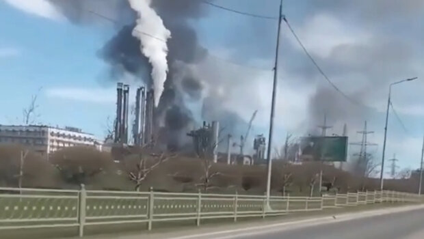 Χτυπήθηκε χημικό εργοστάσιο στη Ρωσία