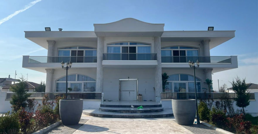 Βιλανακήδες: Η οικογένεια με τη διπλή ζωή που έπεσε στα δίχτυα του ελληνικού FBI